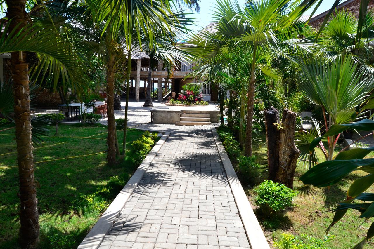Serene Beach Resort ดาร์เอสซาลาม ภายนอก รูปภาพ