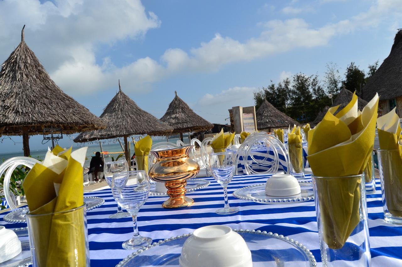 Serene Beach Resort ดาร์เอสซาลาม ภายนอก รูปภาพ